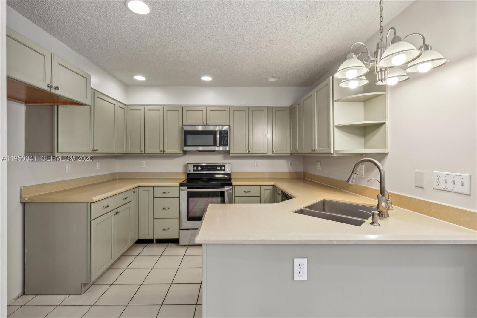 204 N D St Lake Worth, FL 33460