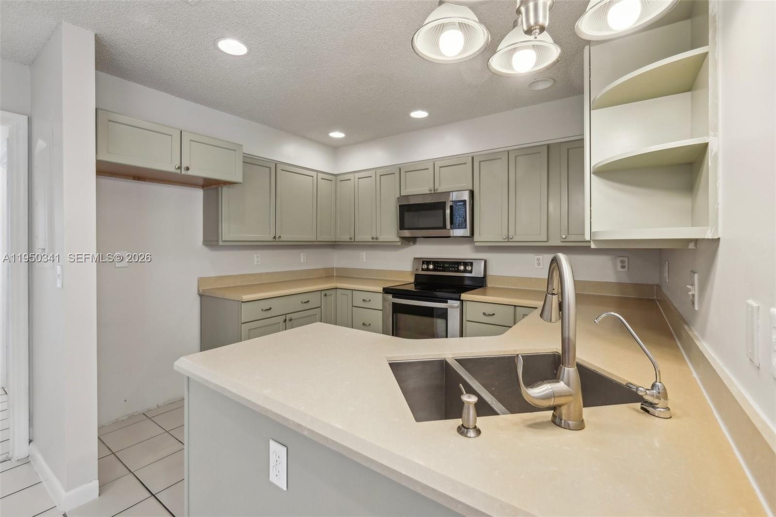 204 N D St Lake Worth, FL 33460