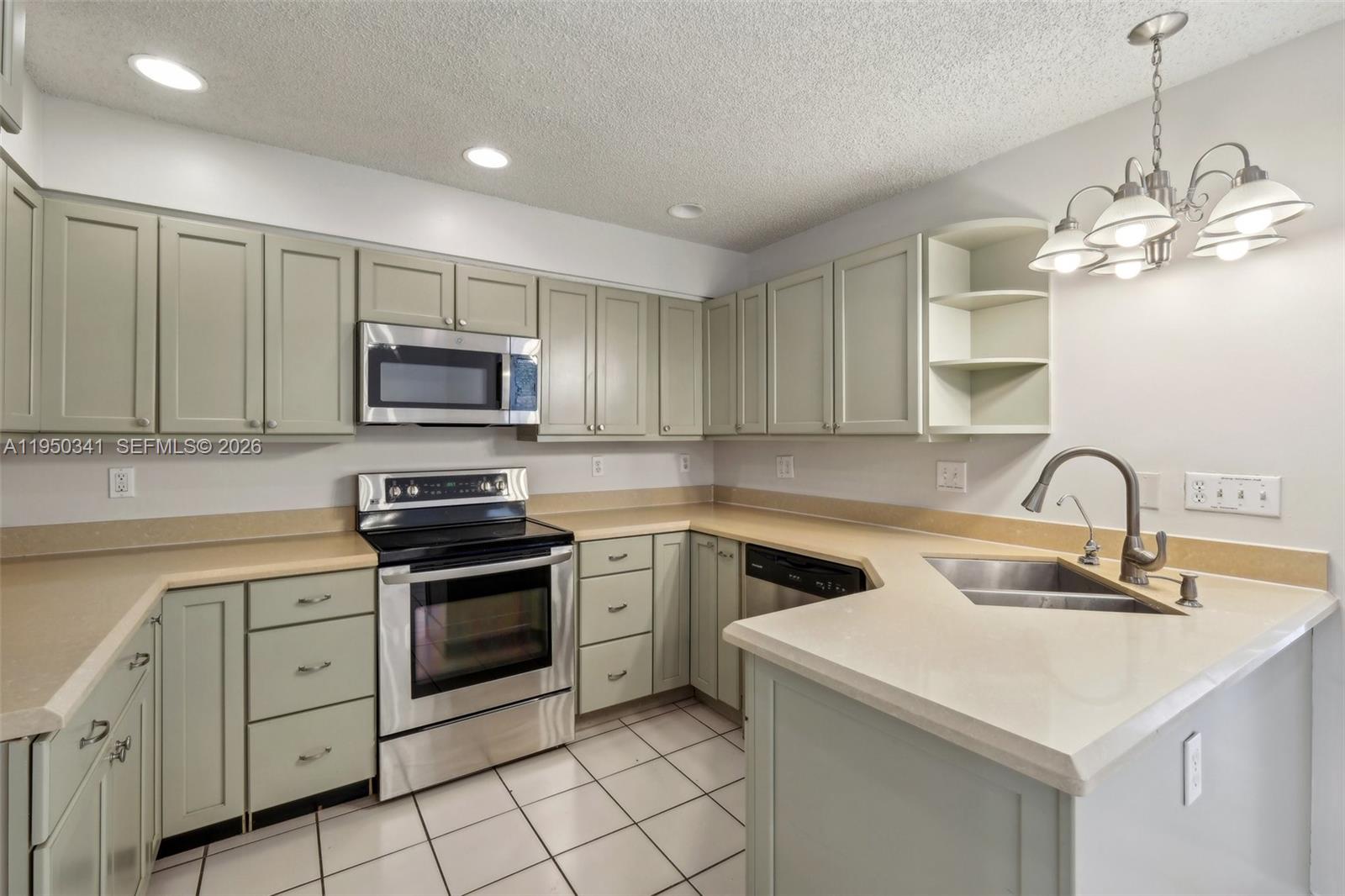 204 N D St Lake Worth, FL 33460