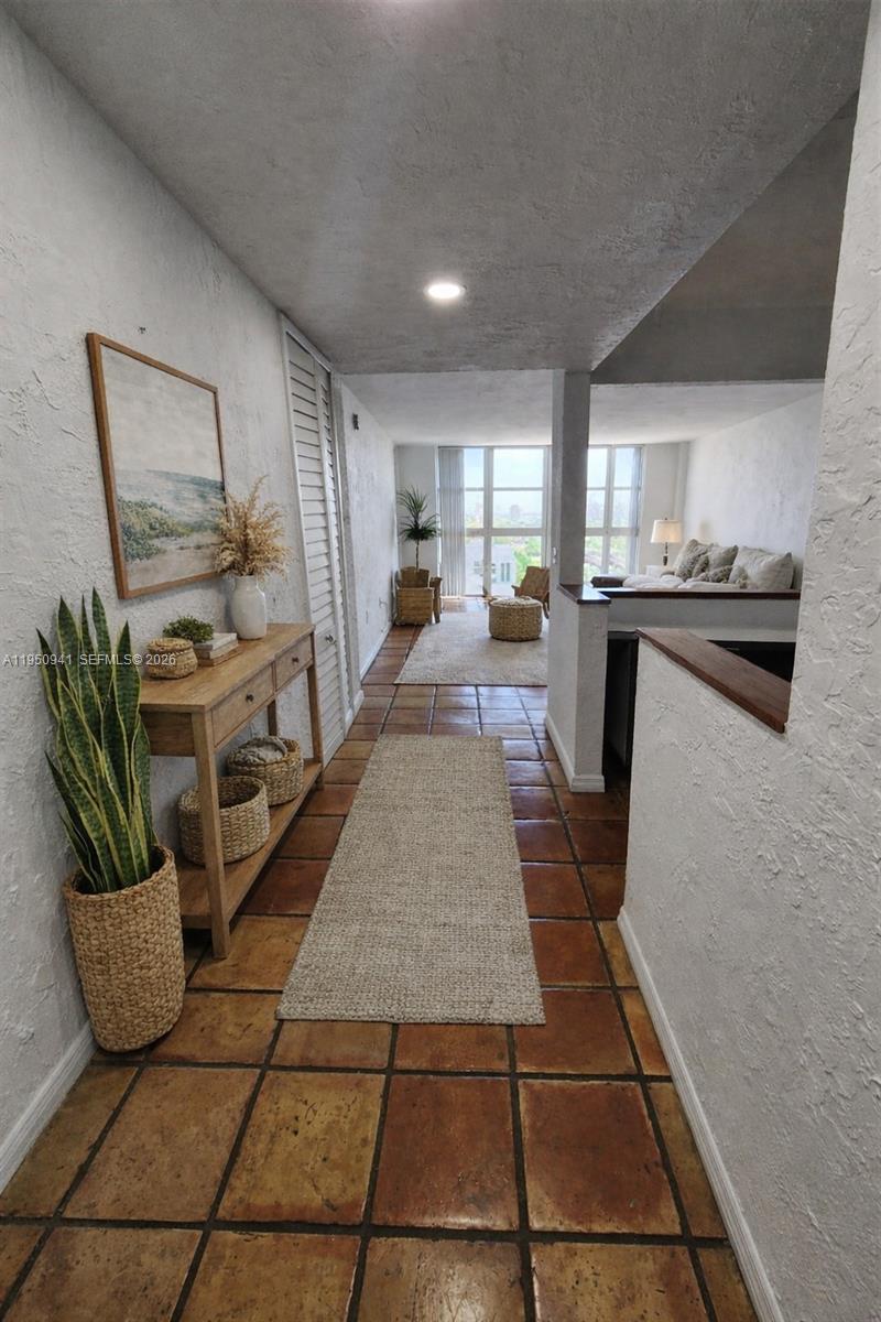 1228 West Ave #909 Miami Beach, FL 33139