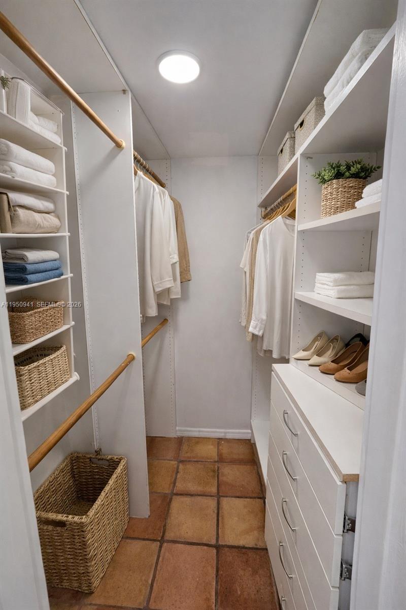 1228 West Ave #909 Miami Beach, FL 33139