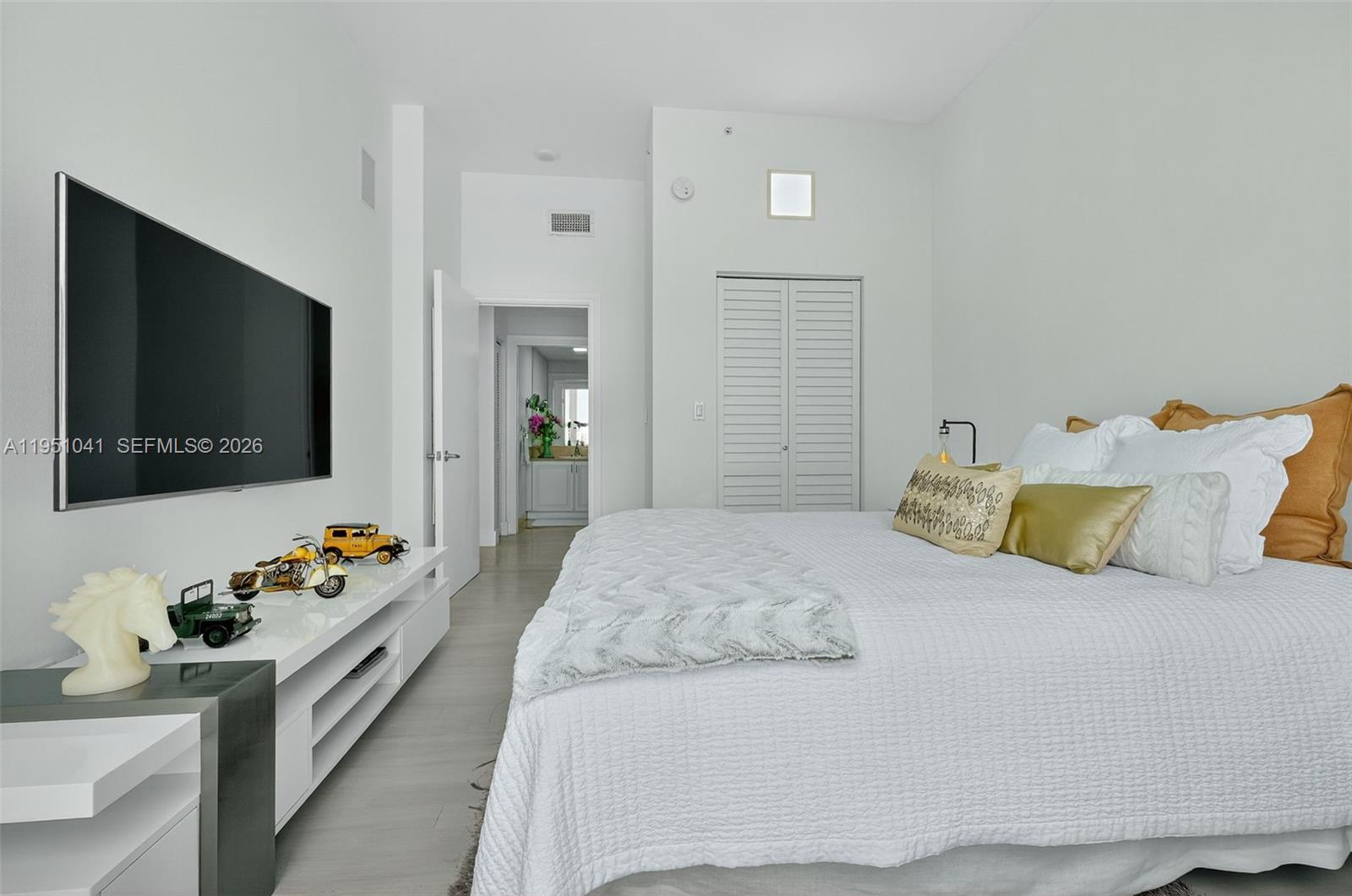 image The Mark on Brickell12