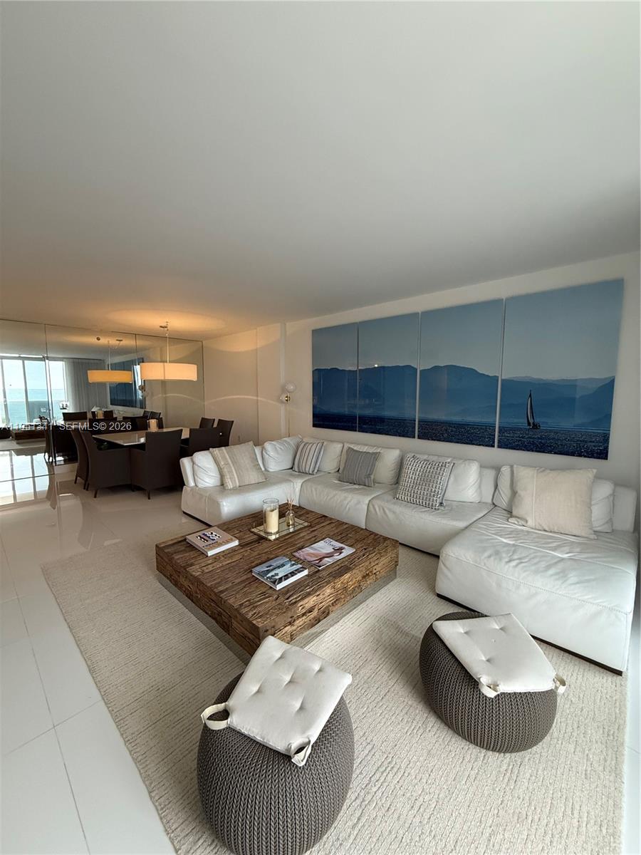 image Harbour House3