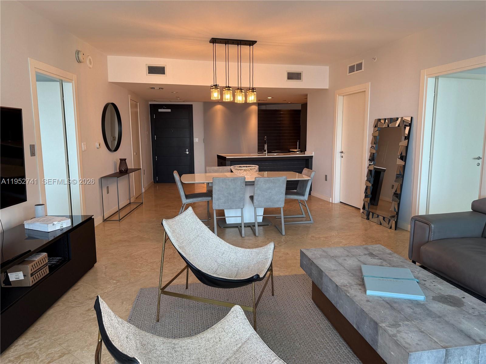 200 Biscayne Blvd Way #3303