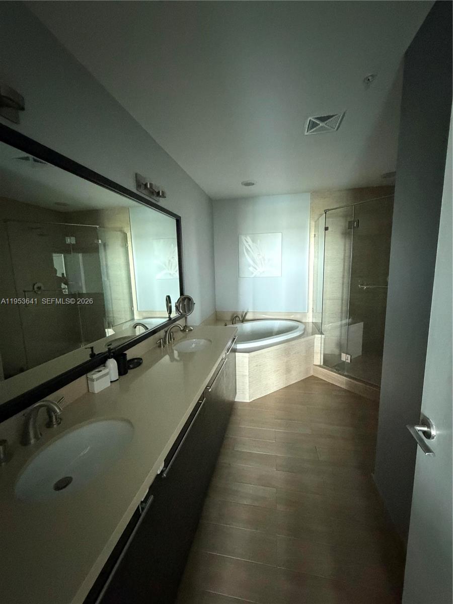 7930 East Dr #DR North Bay Village, FL 33141