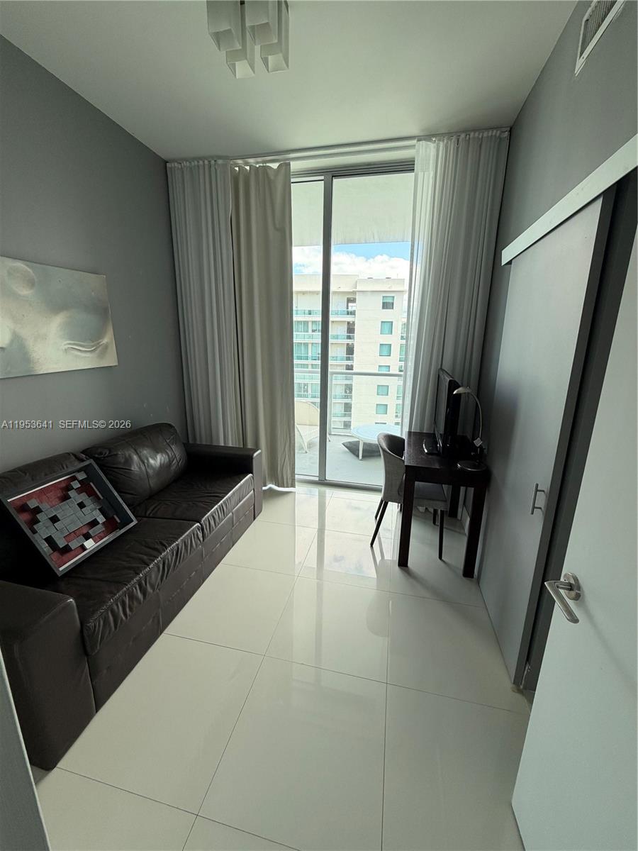 7930 East Dr #DR North Bay Village, FL 33141