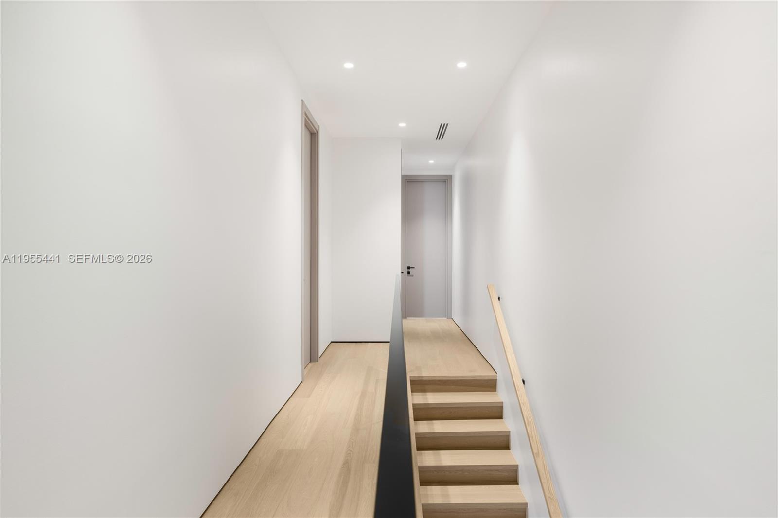 3144 Elizabeth St Coconut Grove, FL 33133