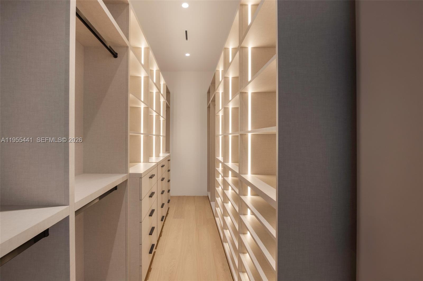 3144 Elizabeth St Coconut Grove, FL 33133