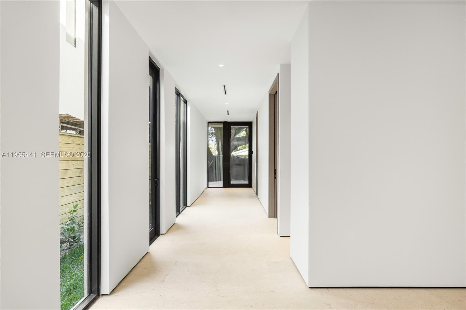 3144 Elizabeth St Coconut Grove, FL 33133