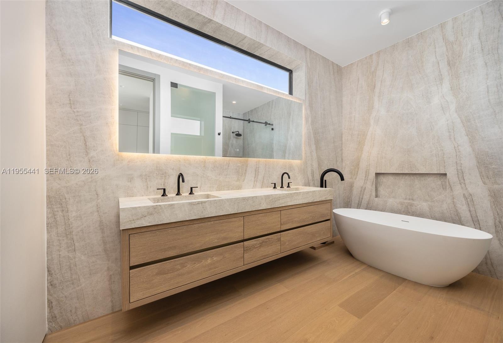 3144 Elizabeth St Coconut Grove, FL 33133