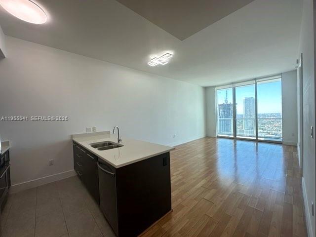 image 500 Brickell West3
