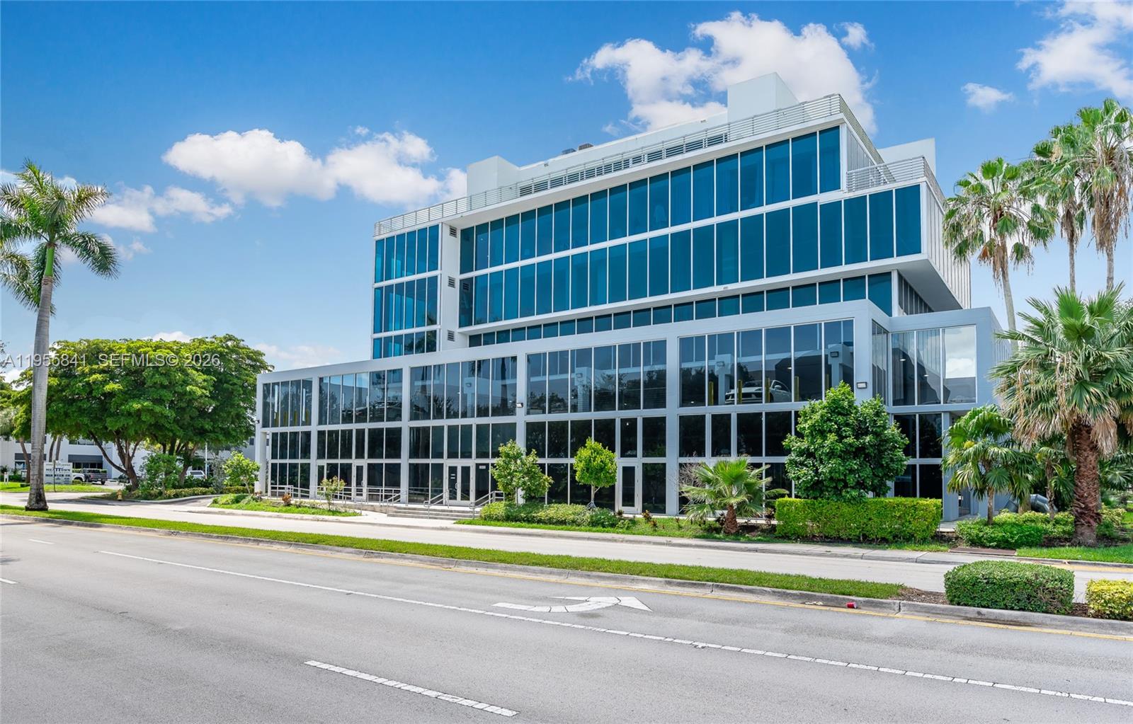 10450 NW 33rd St #304