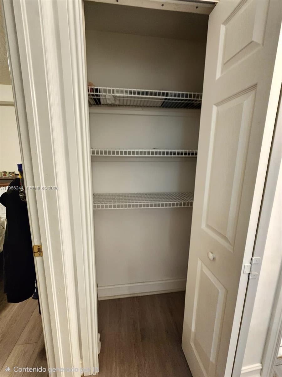 322 Madeira Ave #104 Coral Gables, FL 33134