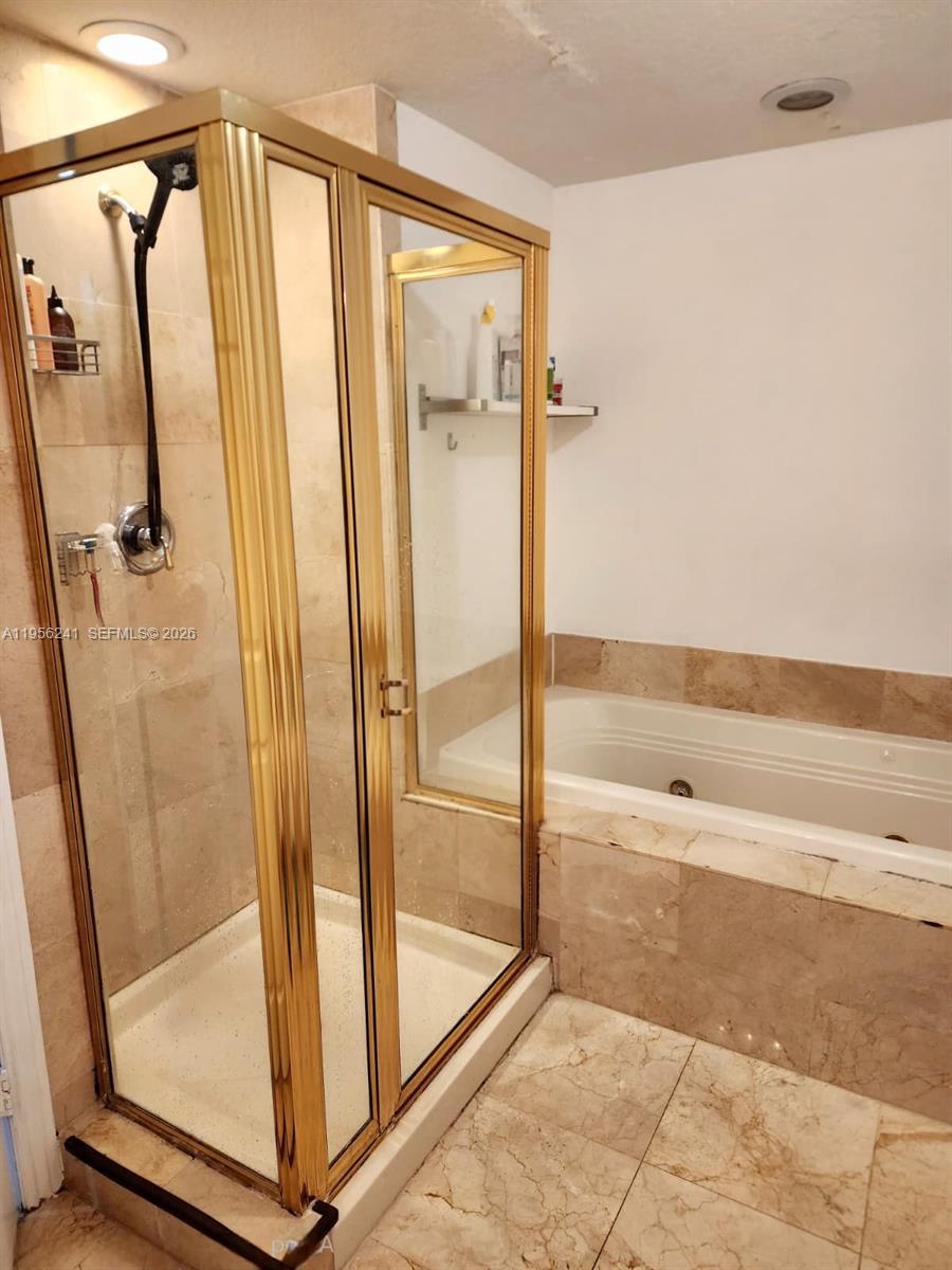 322 Madeira Ave #104 Coral Gables, FL 33134