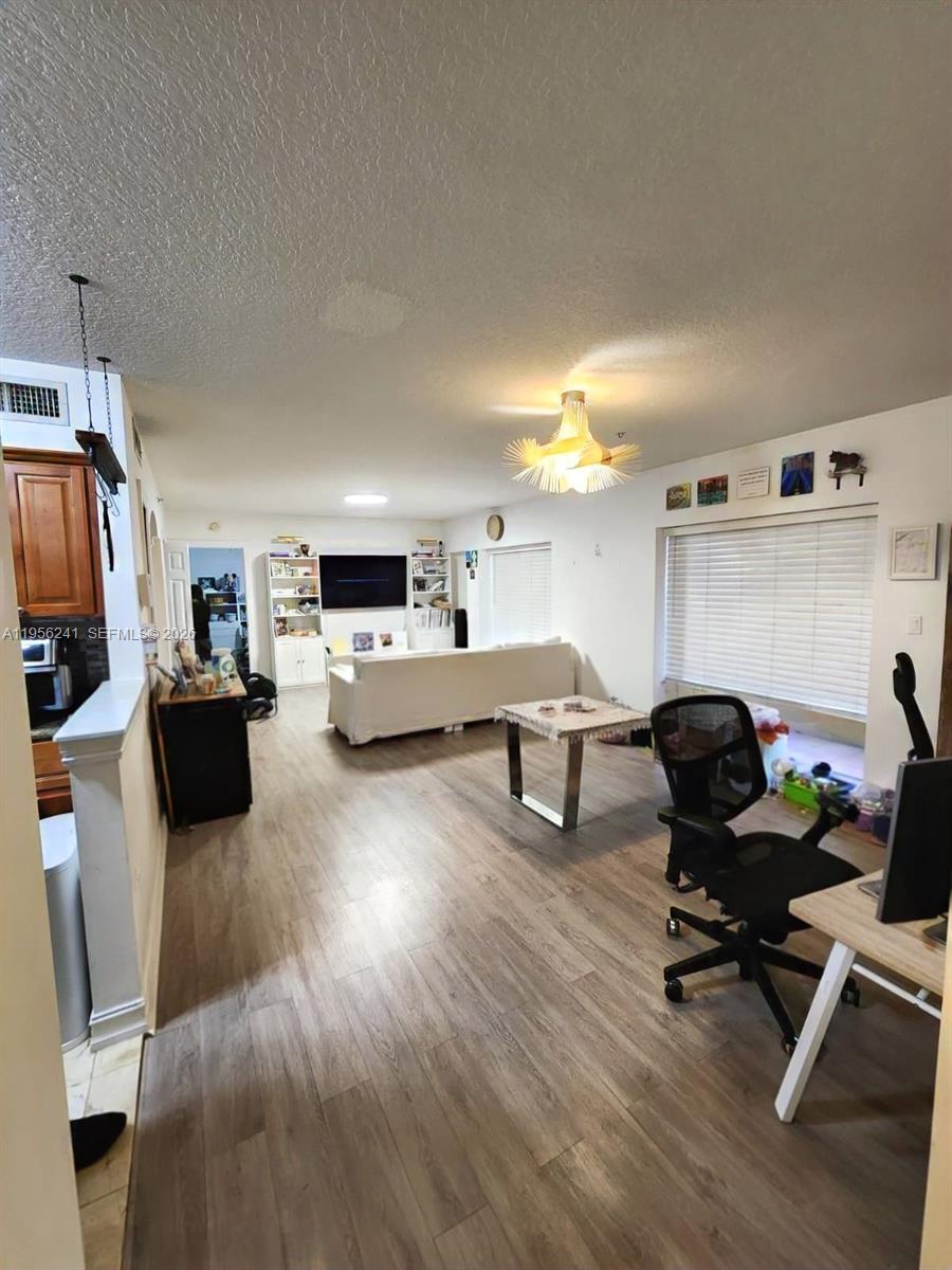 322 Madeira Ave #104 Coral Gables, FL 33134