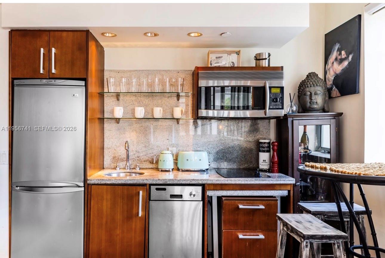 1036 Ocean Dr #B201 Miami Beach, FL 33139