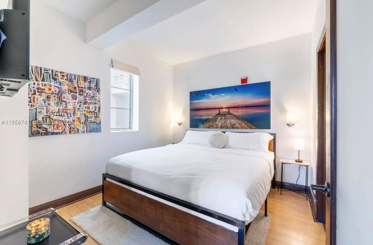 1036 Ocean Dr #B201 Miami Beach, FL 33139