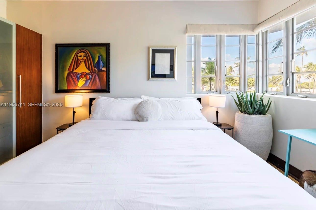 1036 Ocean Dr #B201 Miami Beach, FL 33139