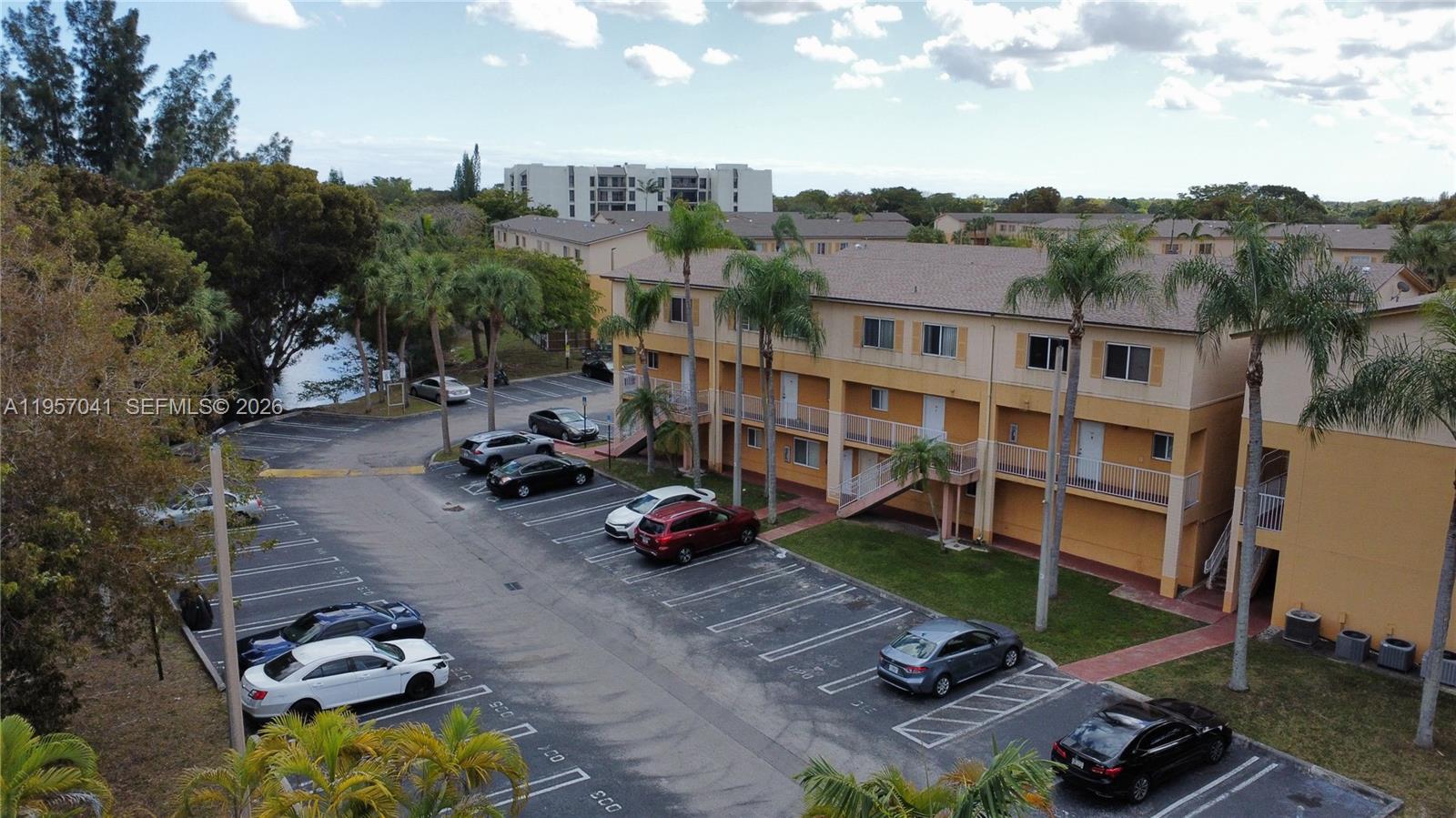 6205 Kendale Lks Cir #289