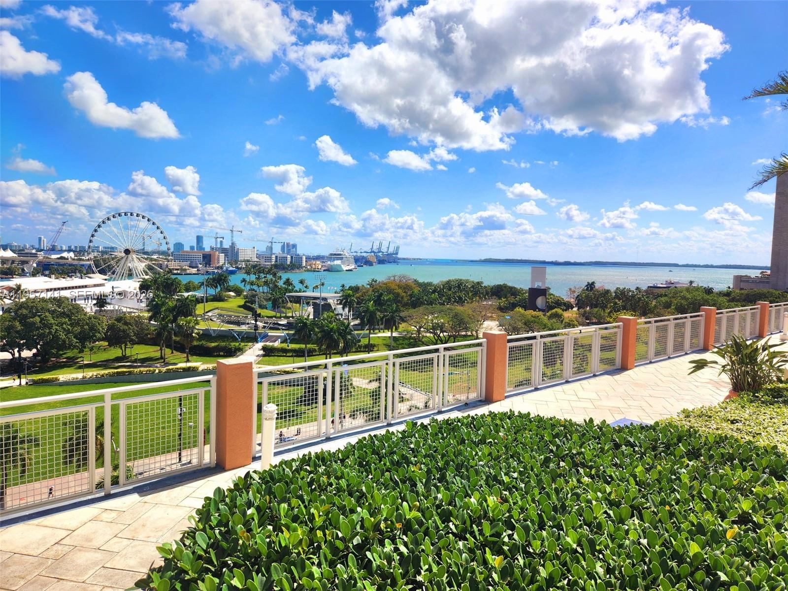 image Vizcayne North14