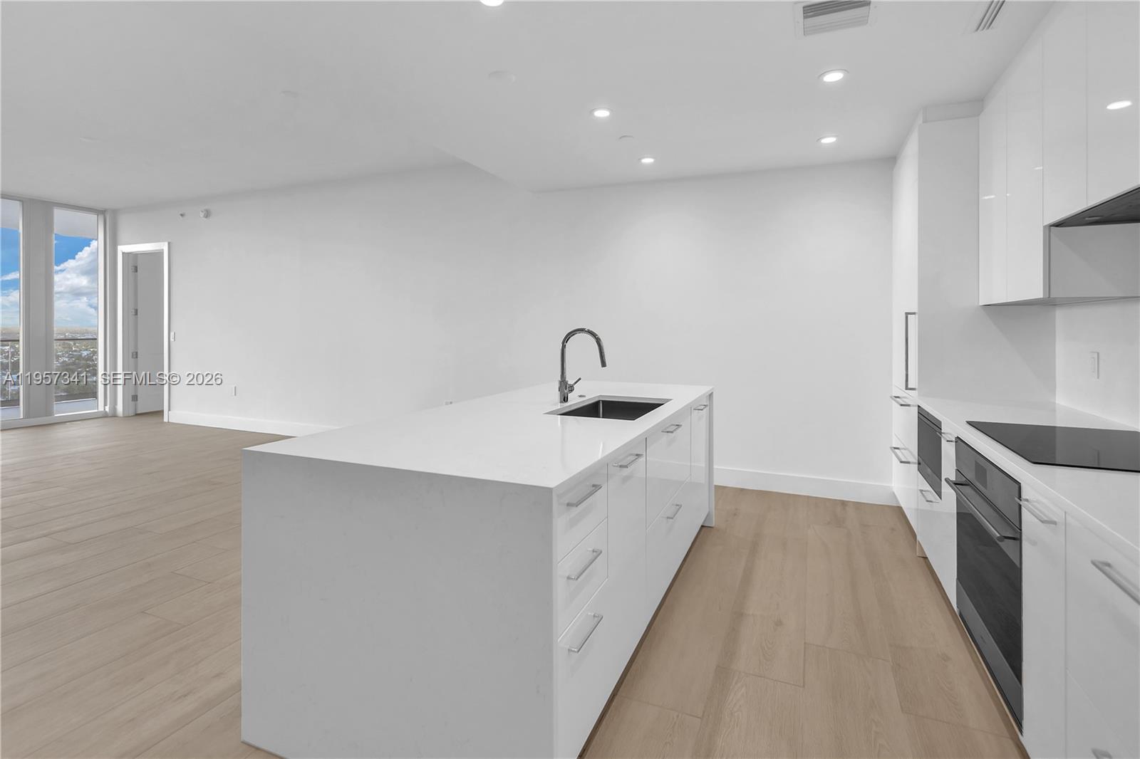 153 N Seabreeze Blvd #2003S Fort Lauderdale, FL 33304