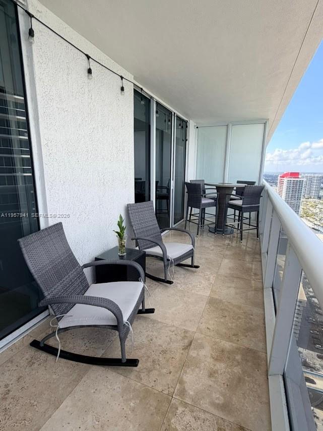 image Beach Club 234