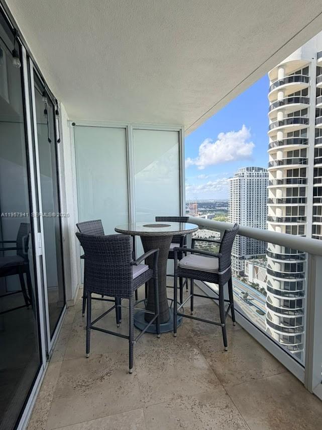 image Beach Club 236