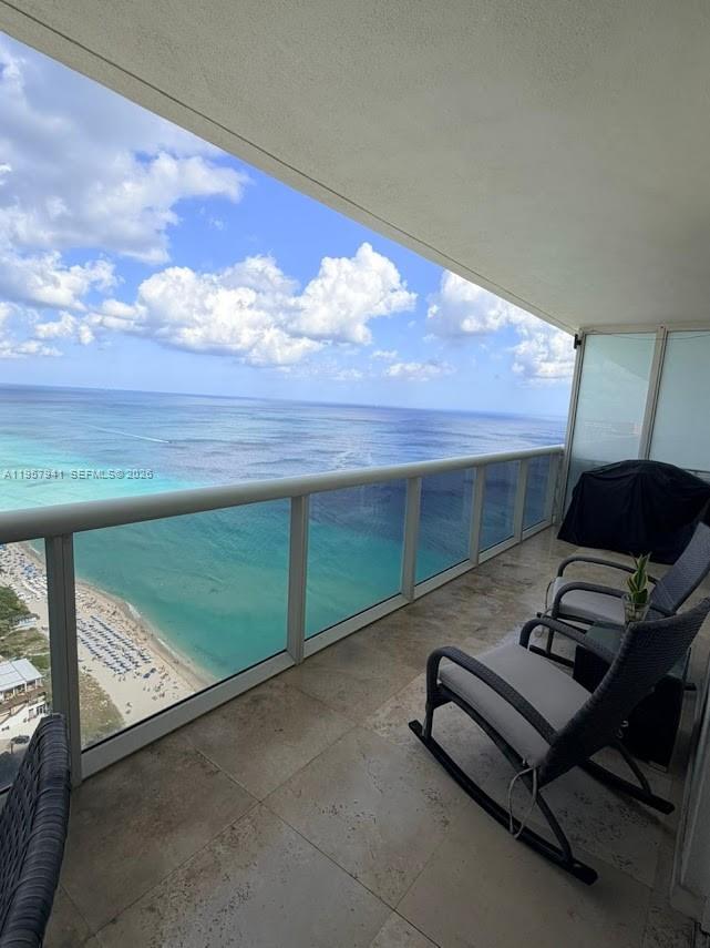 image Beach Club 239