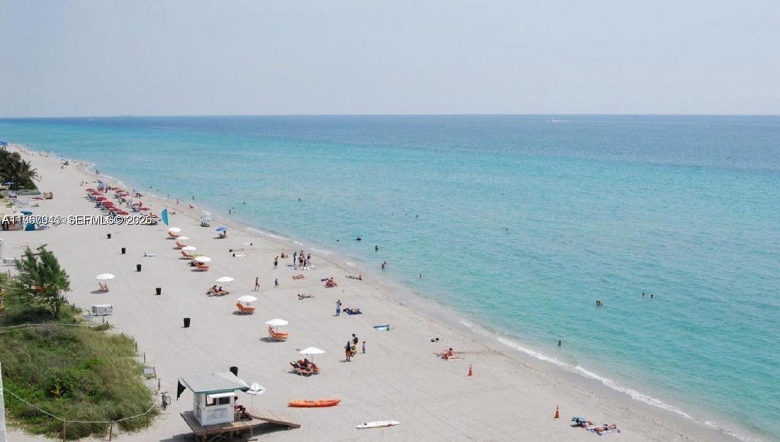 image Beach Club 244