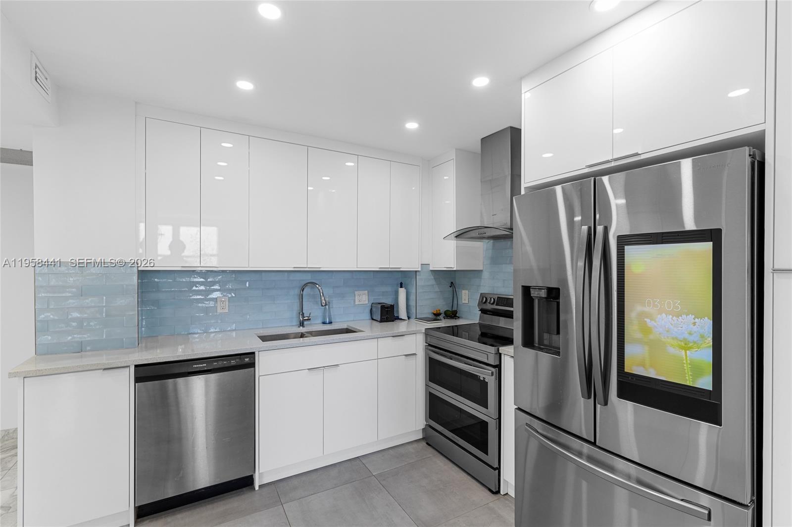 1950 S Ocean Dr #5F Hallandale Beach, FL 33009