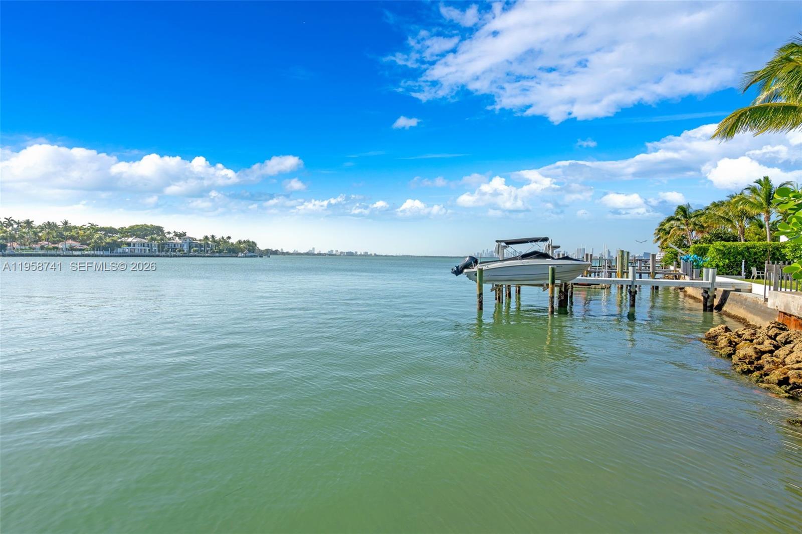 1398 Bay Dr Miami Beach, FL 33141