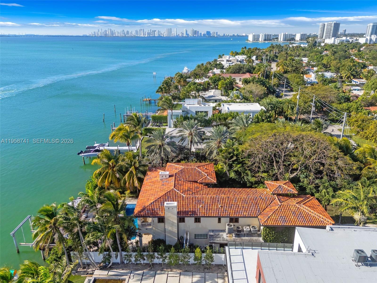 1398 Bay Dr Miami Beach, FL 33141