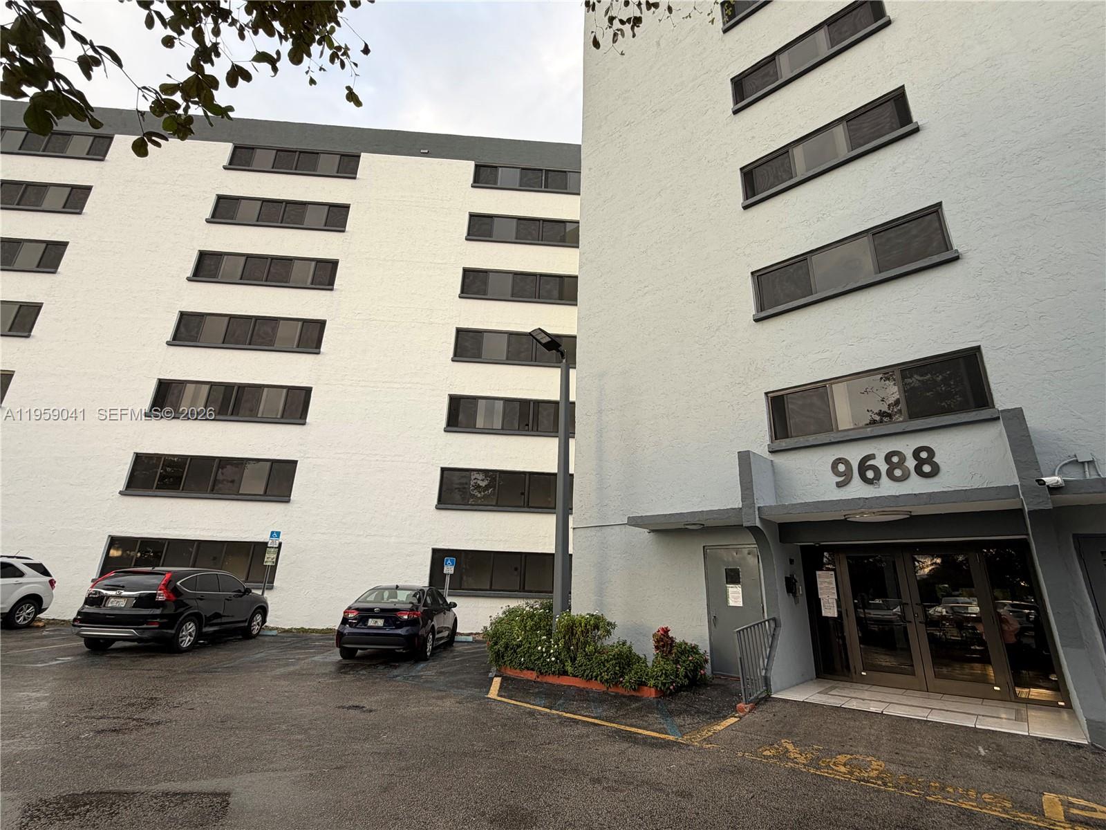 9688 Fontainebleau Blvd #102