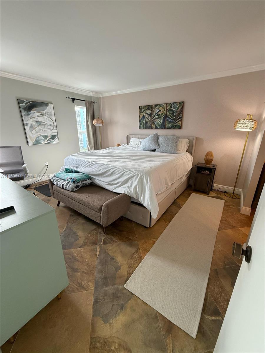 1345 West Ave #903 Miami Beach, FL 33139