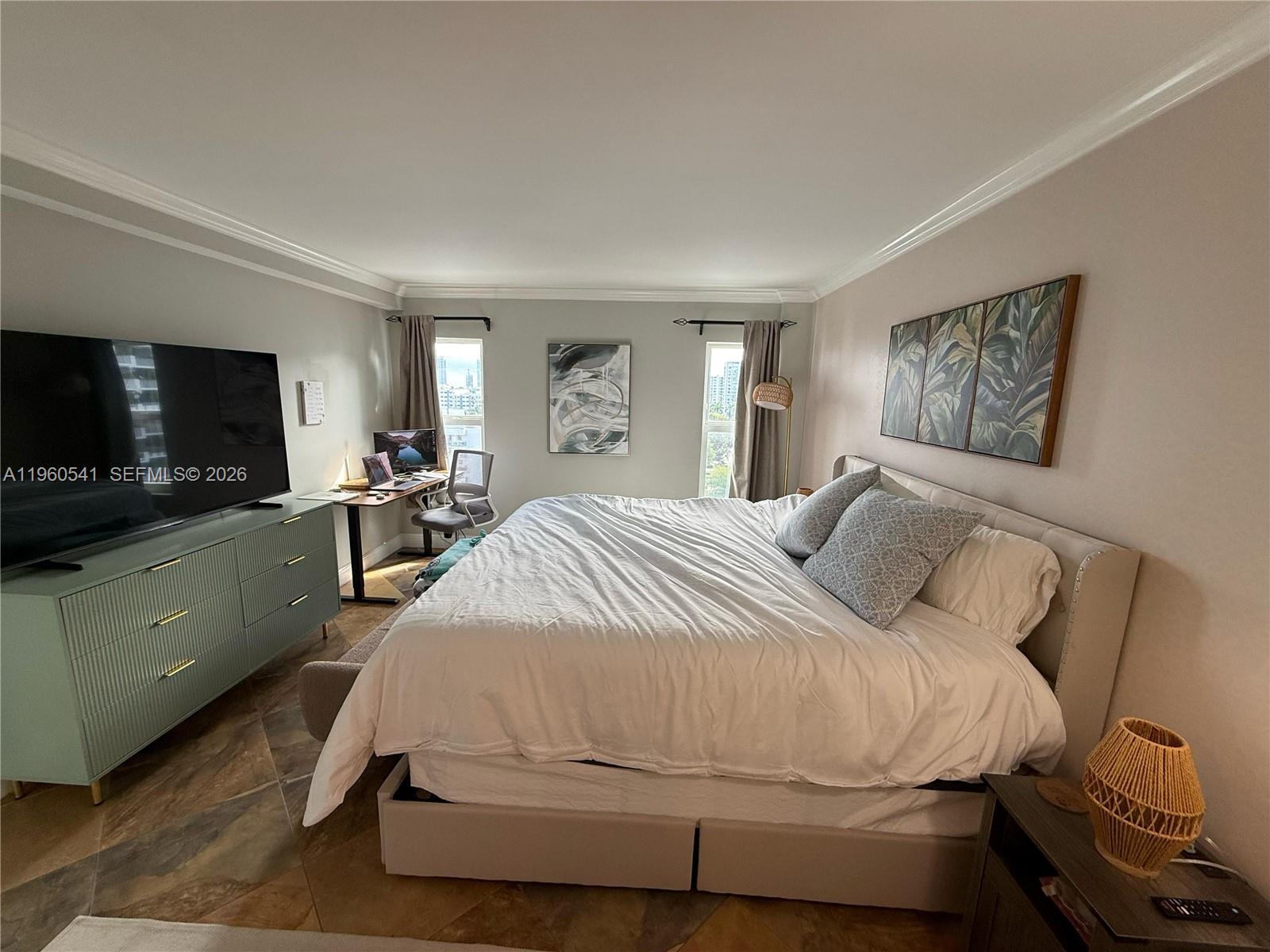 1345 West Ave #903 Miami Beach, FL 33139