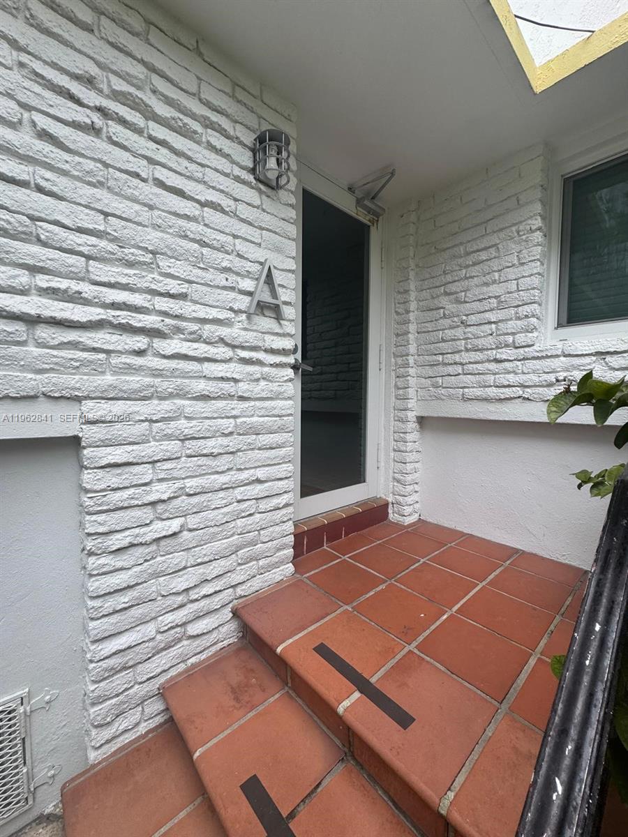 6941 Bay Dr #A1 Miami Beach, FL 33141