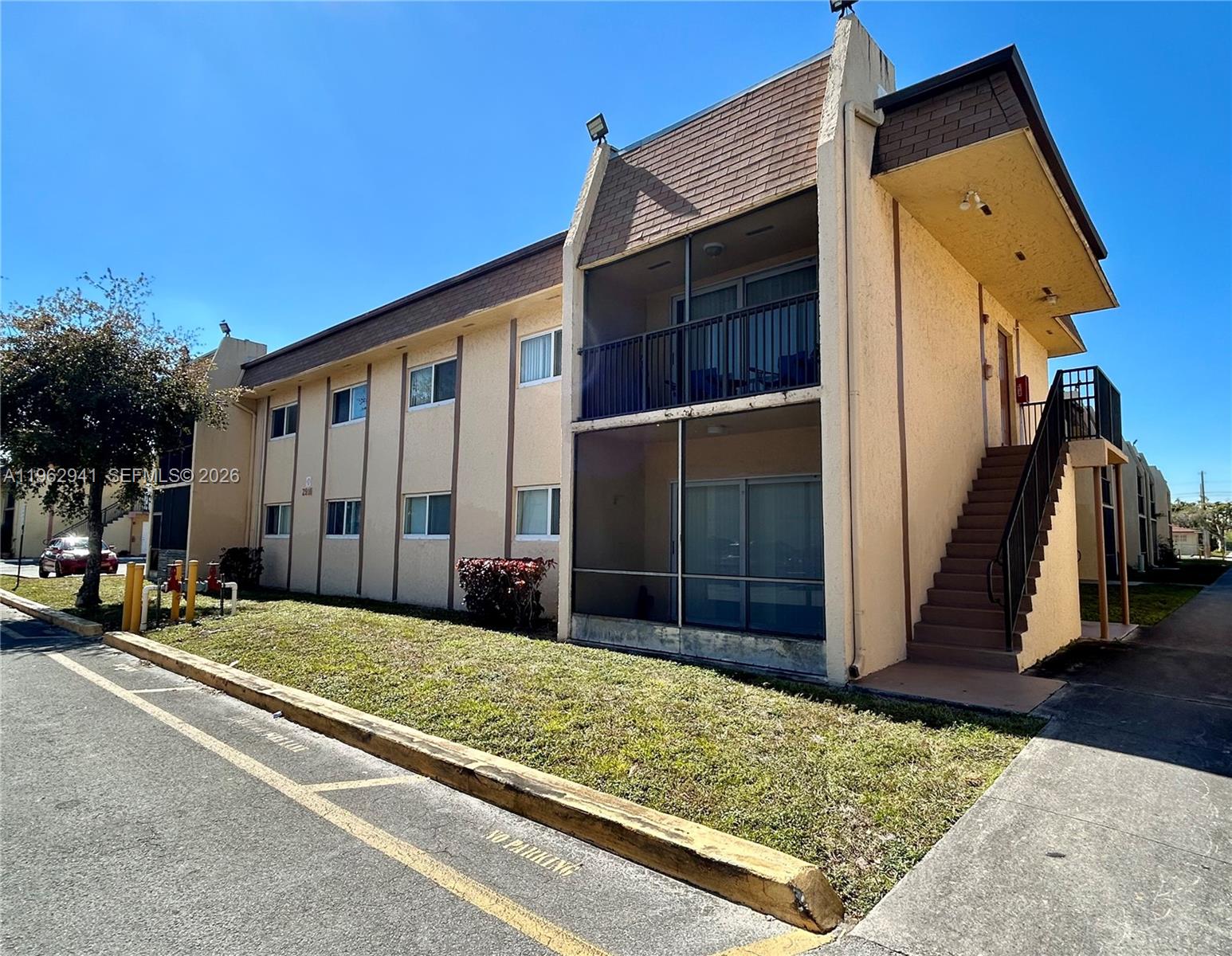 2916 NW 55th Ave #2D