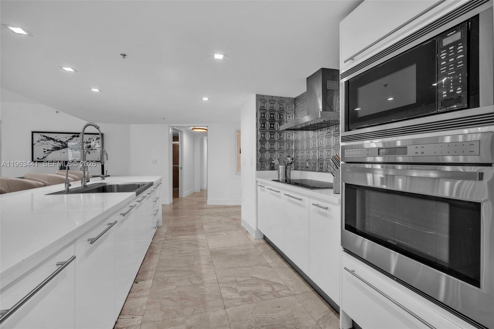 200 Sunny Isles Blvd #TH-205 Sunny Isles Beach, FL 33160