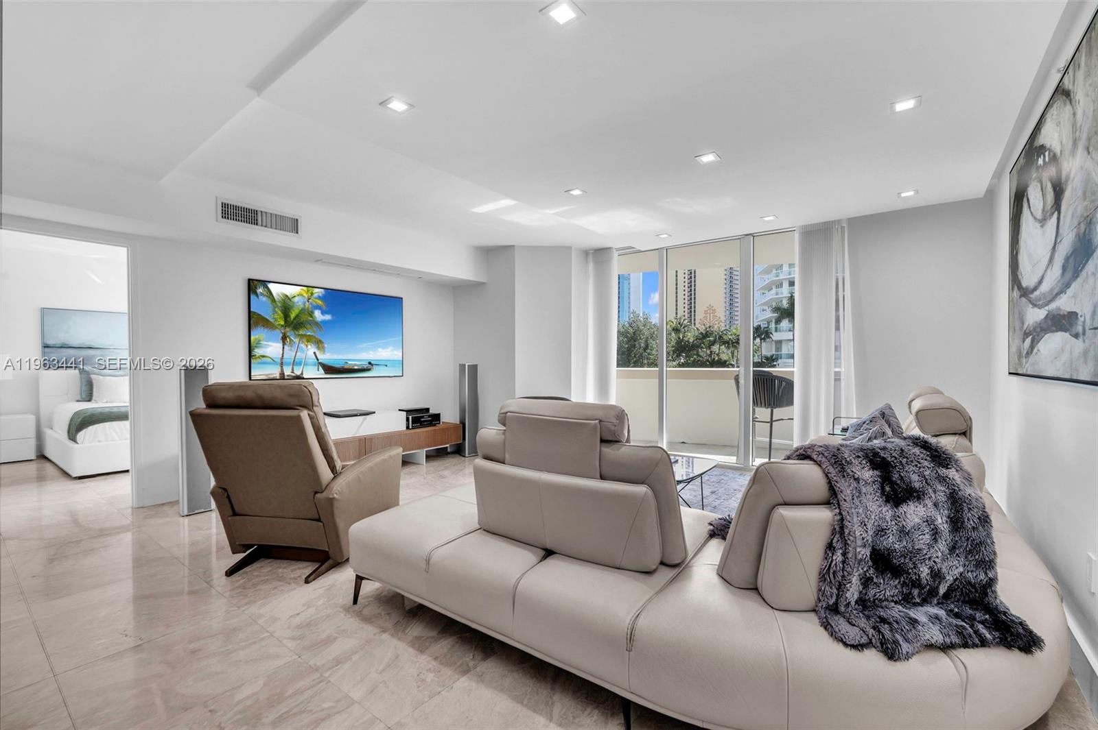 200 Sunny Isles Blvd #TH-205 Sunny Isles Beach, FL 33160