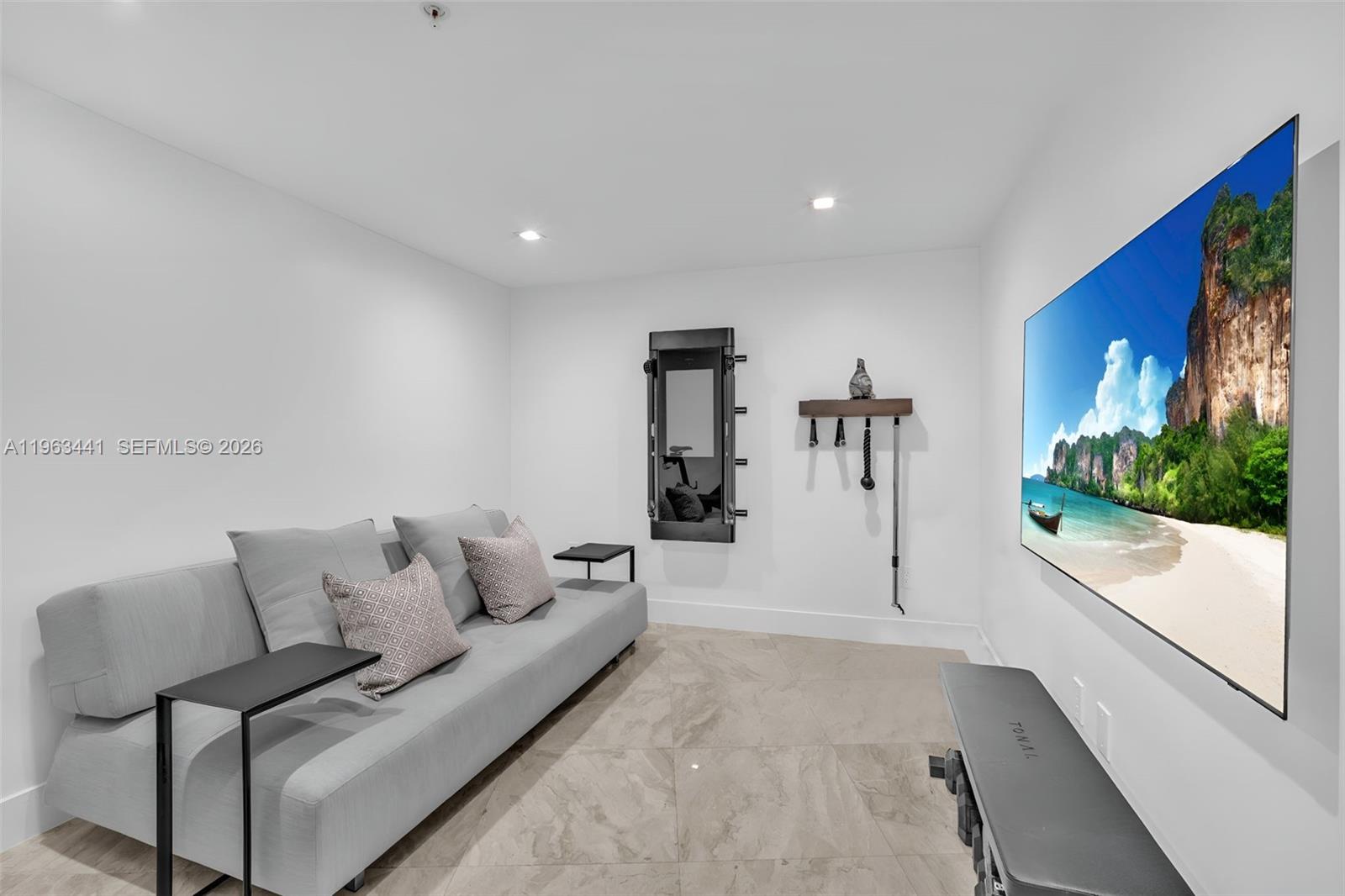 200 Sunny Isles Blvd #TH-205 Sunny Isles Beach, FL 33160