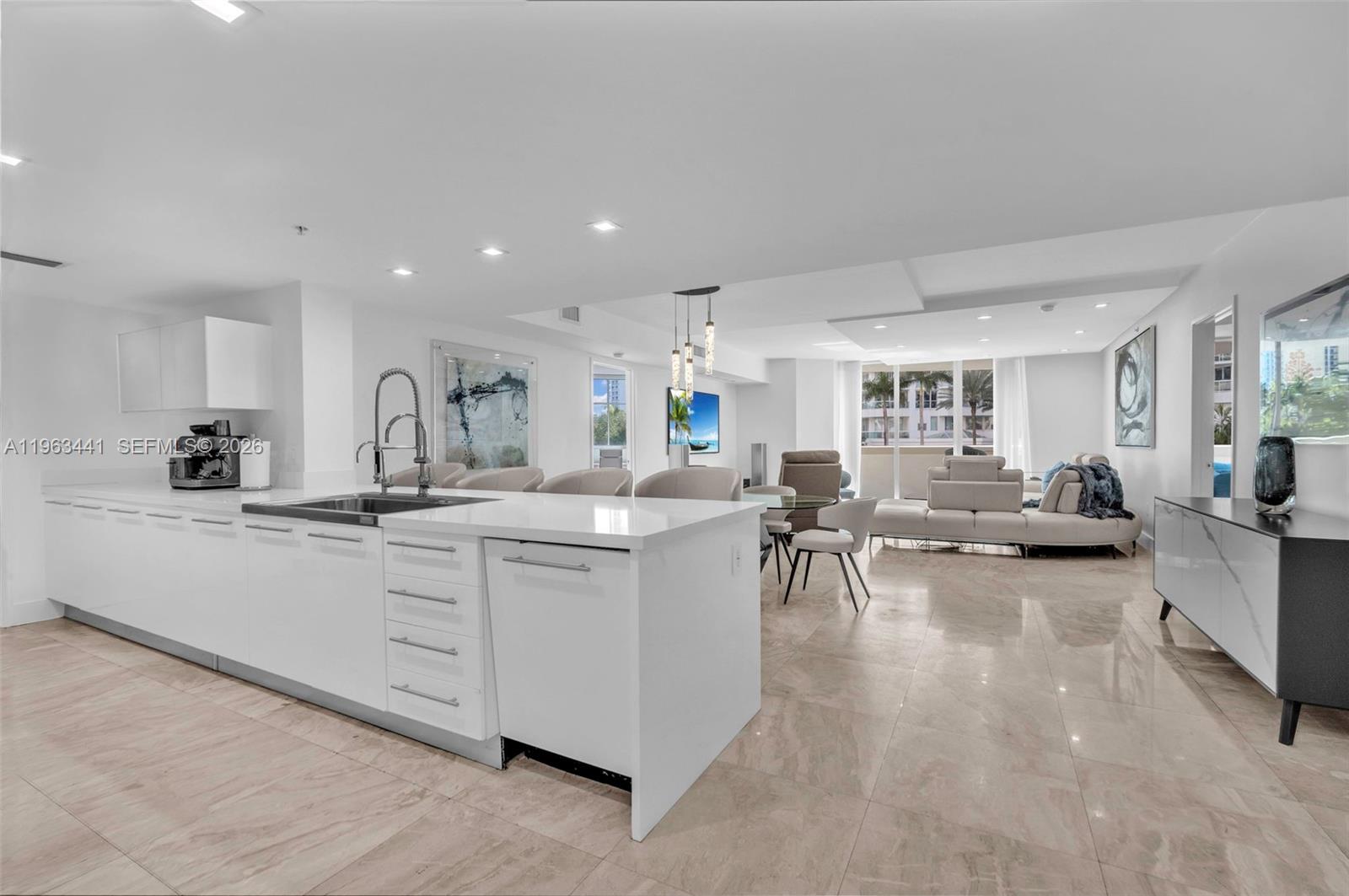 200 Sunny Isles Blvd #TH-205 Sunny Isles Beach, FL 33160