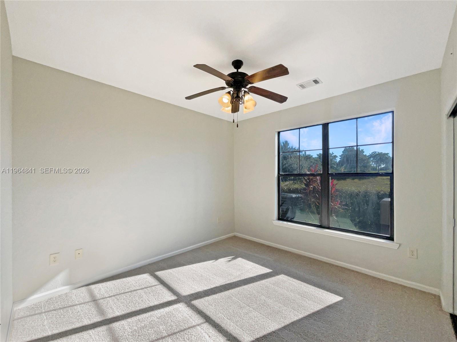 914 Charo Pkwy #112 Davenport, FL 33897