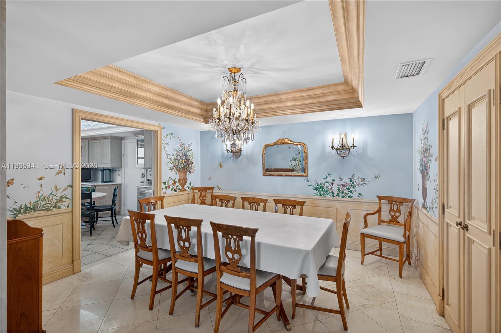 5001 Collins Ave #5K Miami Beach, FL 33140