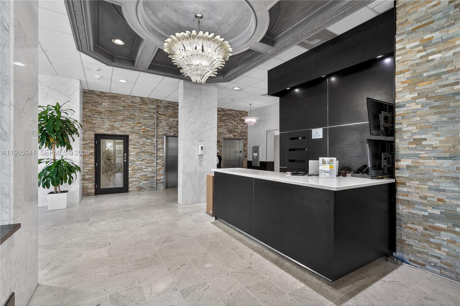 5001 Collins Ave #5K Miami Beach, FL 33140