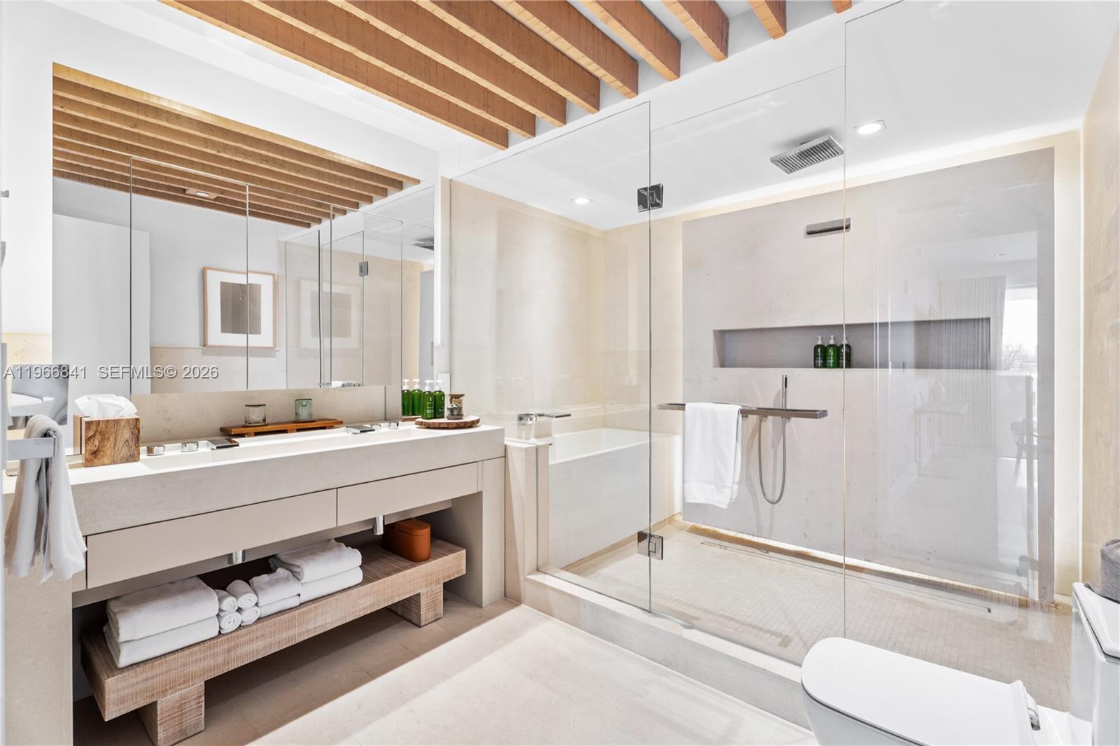 102 24th St #PH-1705 Miami Beach, FL 33139