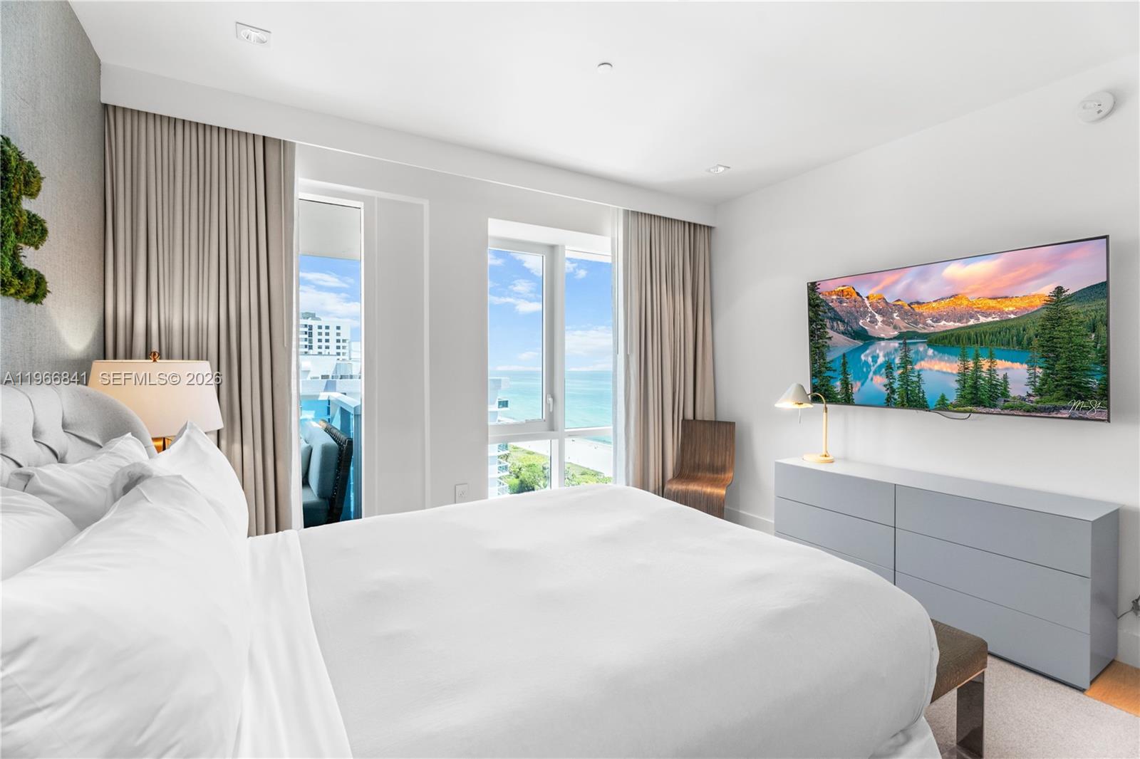 102 24th St #PH-1705 Miami Beach, FL 33139