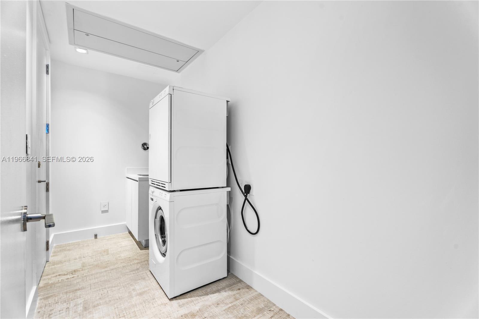 102 24th St #PH-1705 Miami Beach, FL 33139