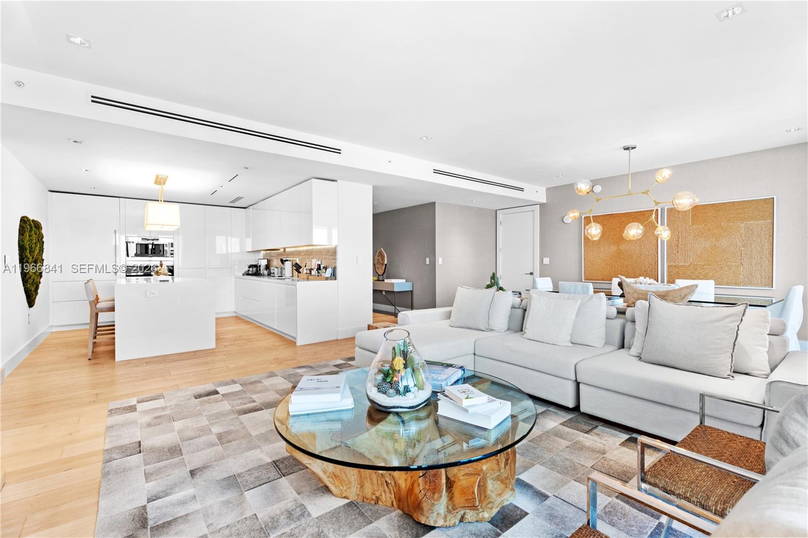 102 24th St #PH-1705 Miami Beach, FL 33139