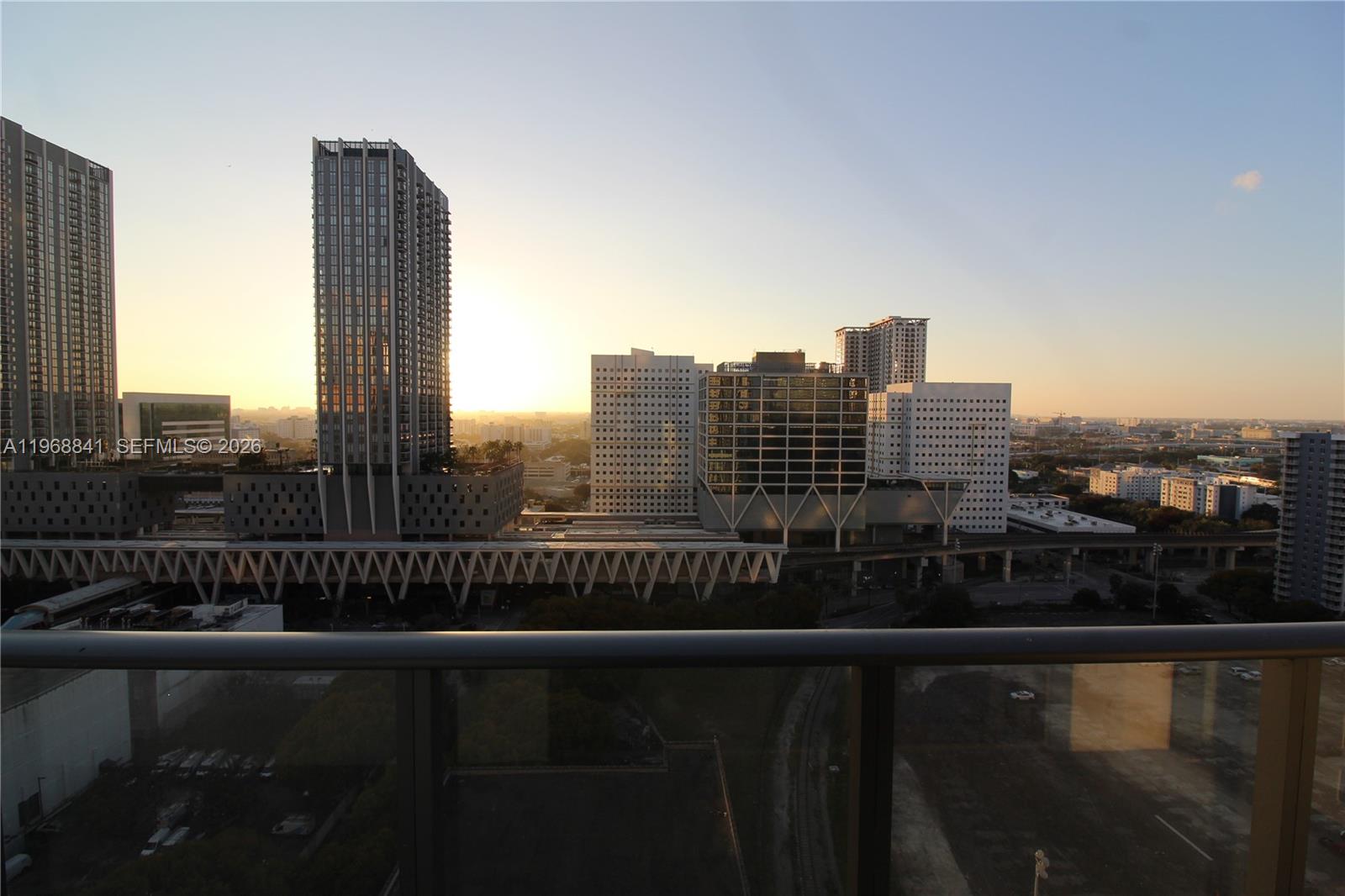 image The Crosby Miami Worldcenter11