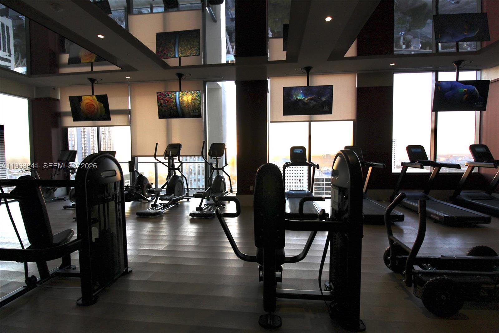 image The Crosby Miami Worldcenter14